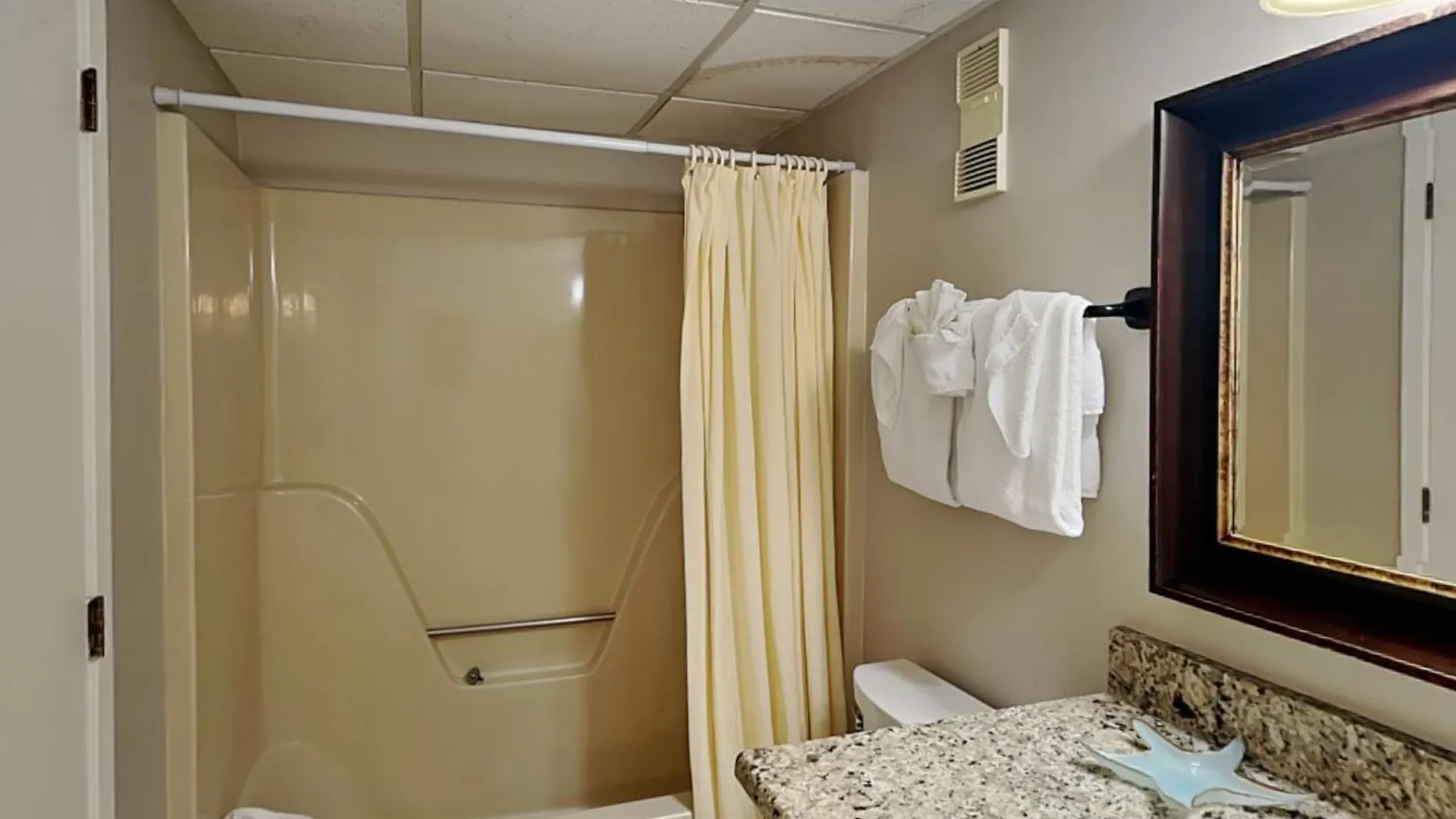 Edgewater Tower II 403 Apartment Panama City Beach